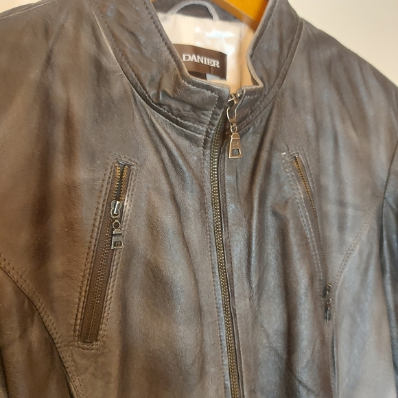 Danier ombré leather bomber jacket - Picture 6 of 8